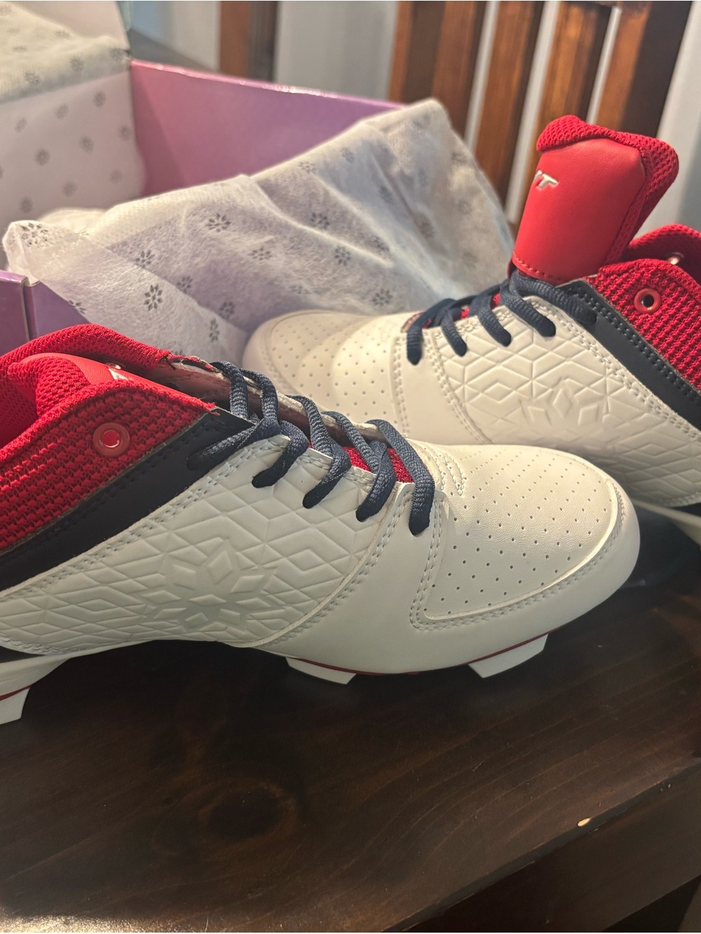 Women’s Ringor Cleat - White and Red Performance Shoe